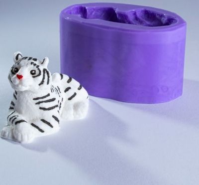 Тигр лежит 3D, форма для мыла силиконовая Силиконовые формы